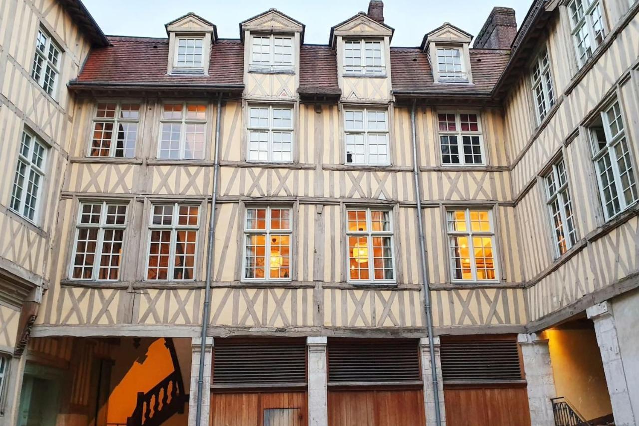 Ancien Hotel Particulier - Pl Du Vieux Marche 4 Pers Rouen Exterior photo